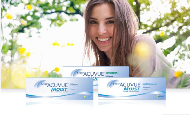 1-Day Acuvue Moist contact lenses